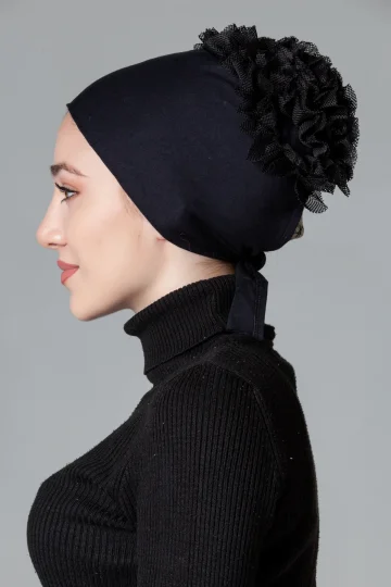 Siyah Fırfırlı Kaymayan Bone