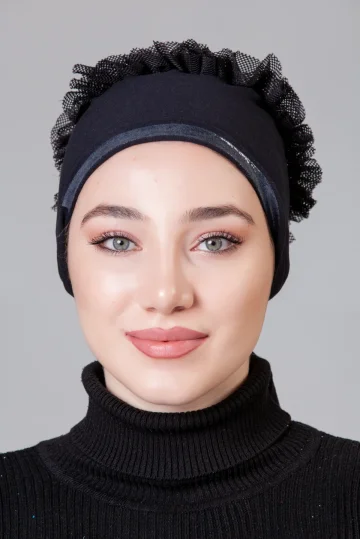 Siyah Fırfırlı Kaymayan Bone