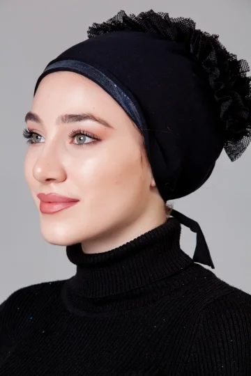 Siyah Fırfırlı Kaymayan Bone